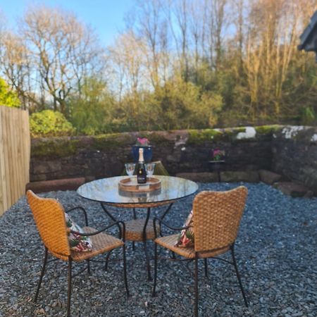 Rowrah The Nest By Blake View Holidays, A Peaceful Boutique Retreat, 3 Miles From Ennerdale- Small Twin Or King Bed Available מראה חיצוני תמונה